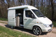 Witte Buscamper Mercedes-benz Sprinter 311