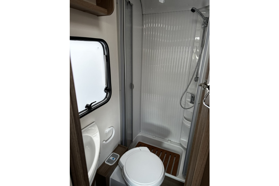 Carado T348 - Camperverhuur aan de Vecht - 6