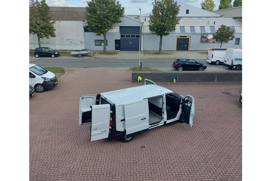 Bestelbus | 6 m3 - AutoRent Arnhem en Nijmegen - 6