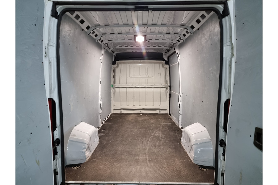 Bestelbus 12,8m3 - J. van Heeswijk auto's - 3