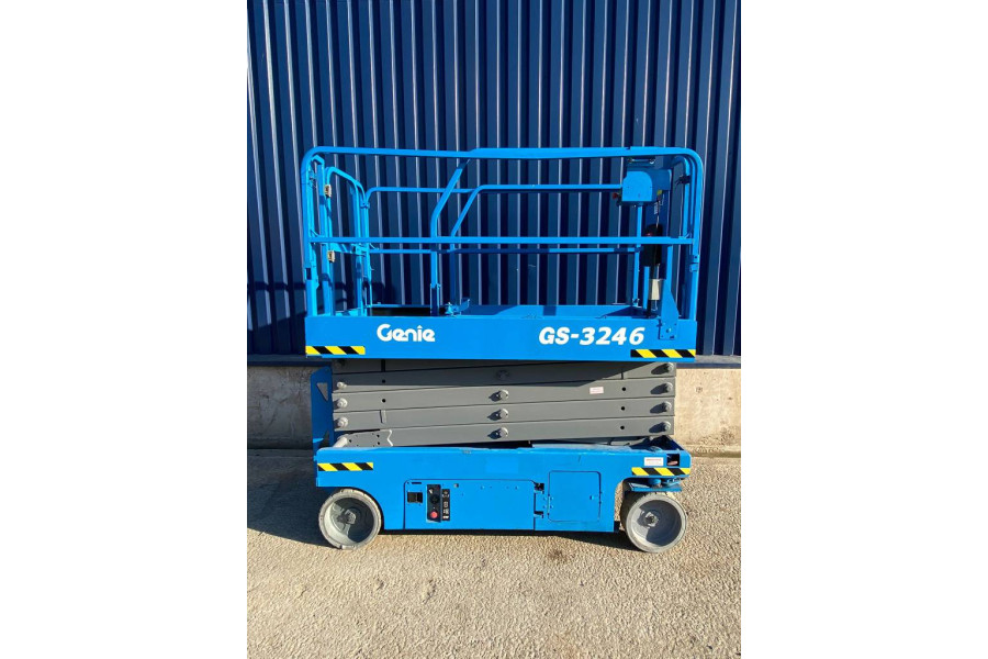 Schaarhoogwerker 12m - Van Adrighem - 3