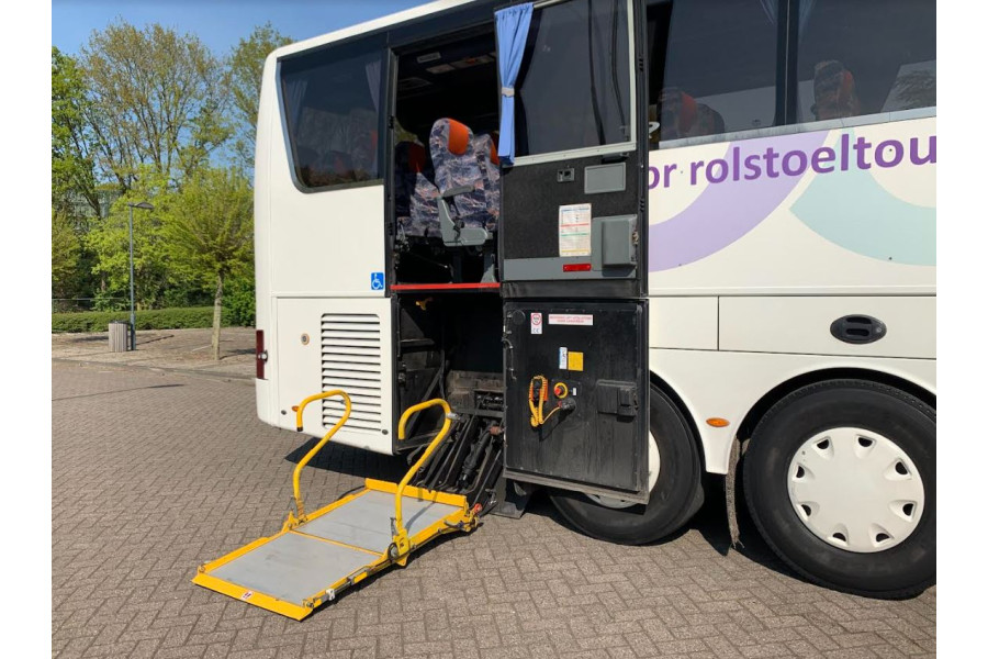 Rolstoeltouringcar - deBusSpecialist - deLimoSpecialist - 3