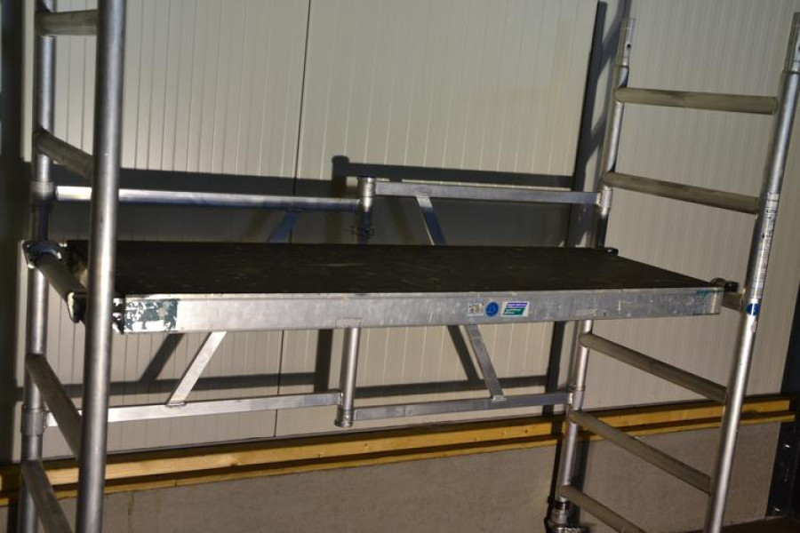 Kamersteiger - Dekker Verhuur - 1