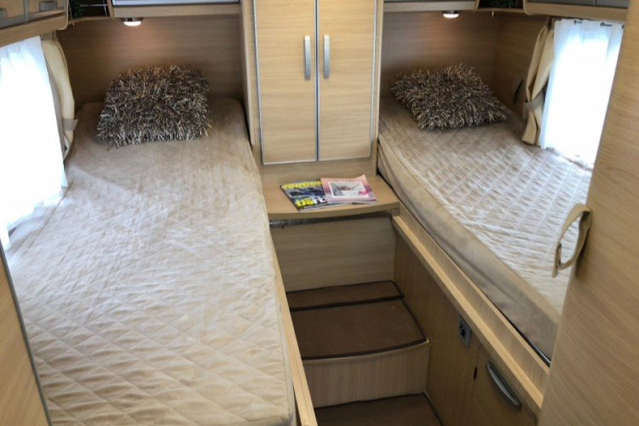 Half-integraal camper - Ikwileencamperhuren.com - 1