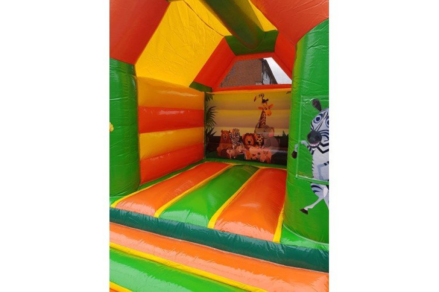 Springkussen overdekt | Jungle - Yvons springkussenverhuur - 1