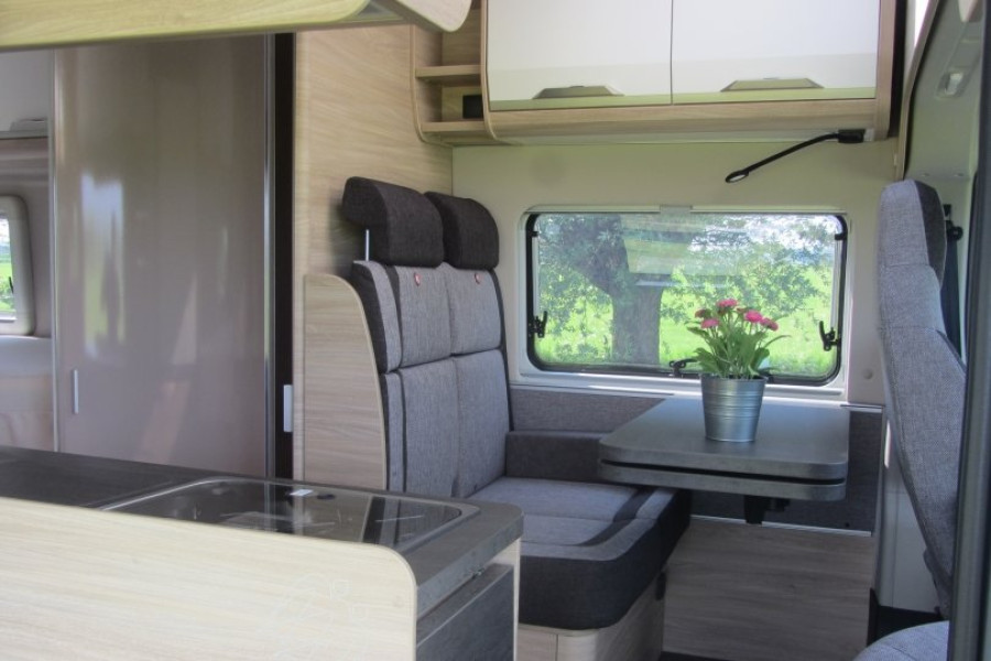 Buscamper | Fiat Ducato Knaus Freeway 630 - Compacte Campers - 1