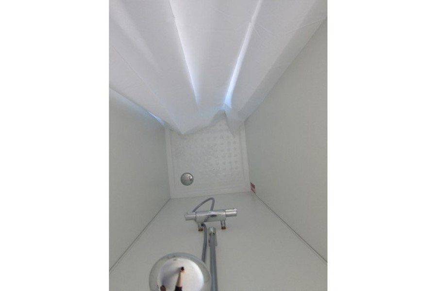 Mobiele douchecabine | voorzien van gordijn - Mobieledouchecabines.nl - 1