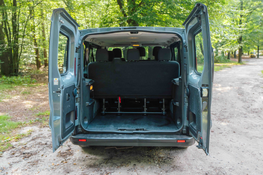 Renault Trafic (of vergelijkbaar) | Kilometervrij - GoRoadtrip Auto- en Busverhuur - 4