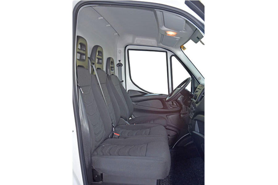 Bestelbus 12M³ - Kuperus Autoverhuur - 3