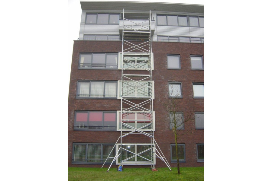 Aluminium rolsteiger breed 18,20 mtr vloerhoogte - MSR Verhuur - 1