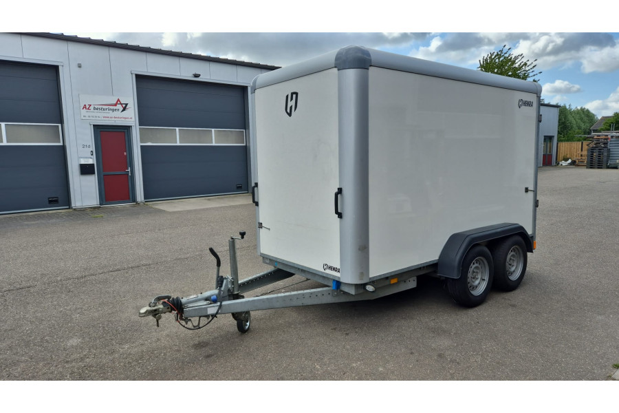 Gesloten dubbelas aanhangwagen - Aanhangwagens Paul Koster - 1