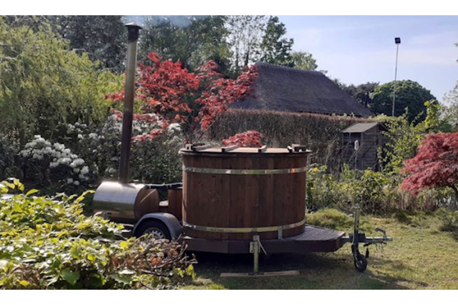 Hottub - Van Bergen Verhuur - 1