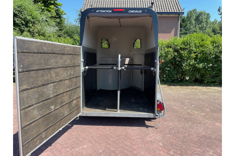 Paardentrailer | 2 paarden - Vosse verhuur - 4
