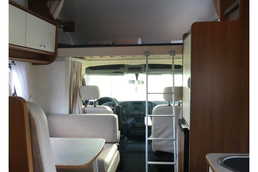 XGO 35 Alkoof camper - Camperverhuur van der Wal - 3