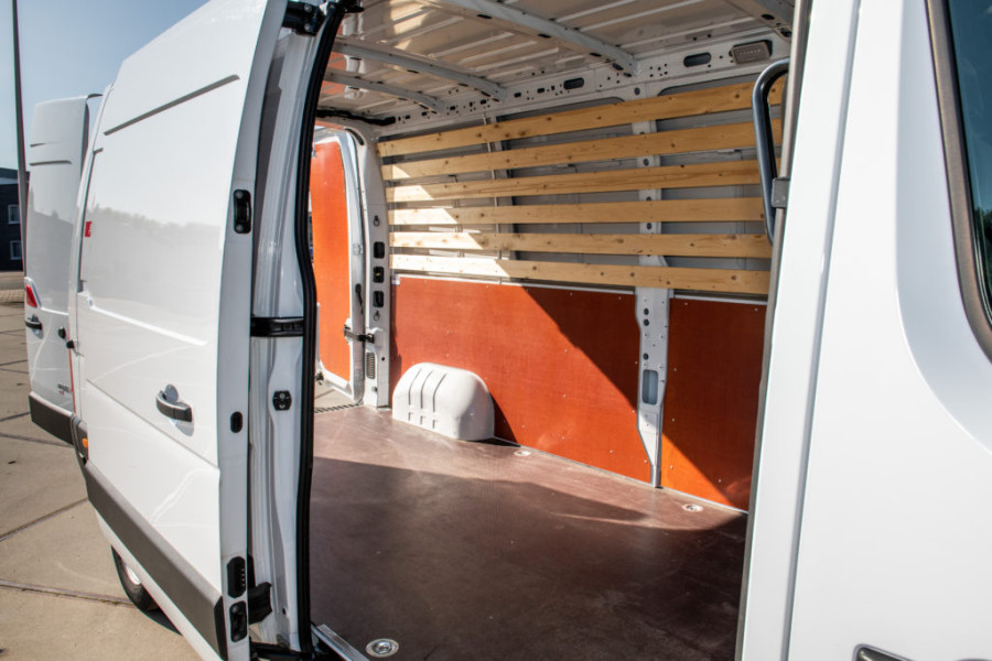 Renault Master L3H2 - AvaRent - 2