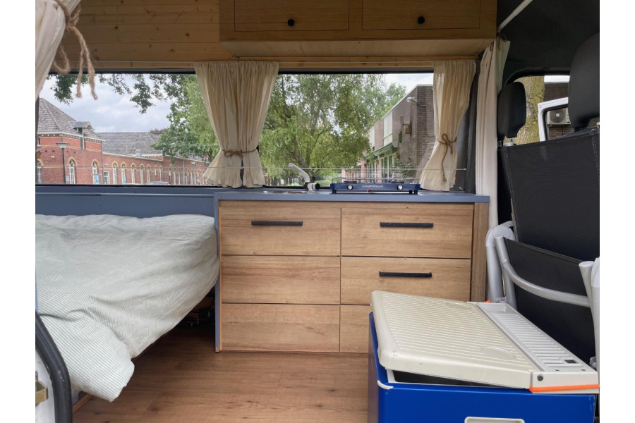 Grijze Buscamper Mercedes-benz Sprinter 308 - Brabant Caravans - 4