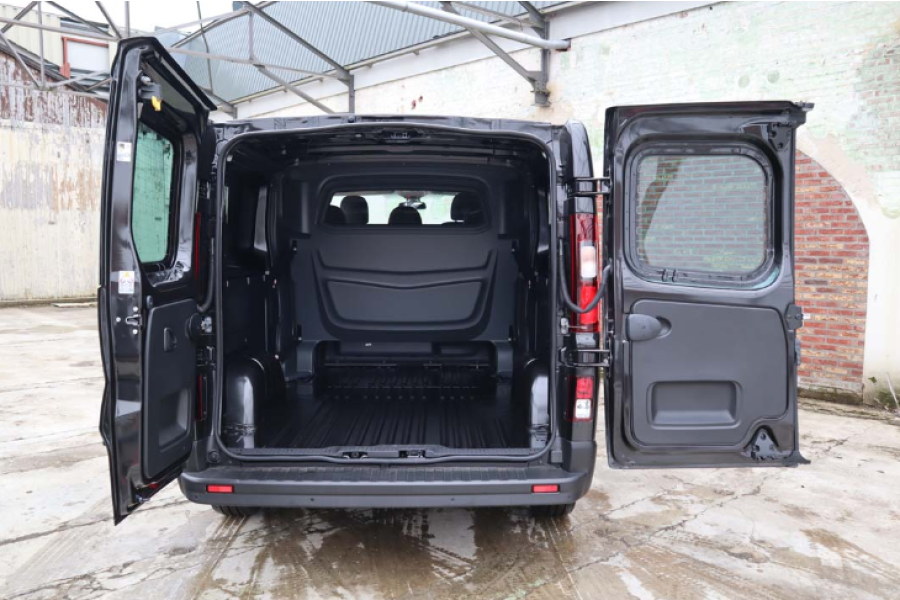 Bestelbus met dubbele cabine - Munsterhuis Autoverhuur - 2