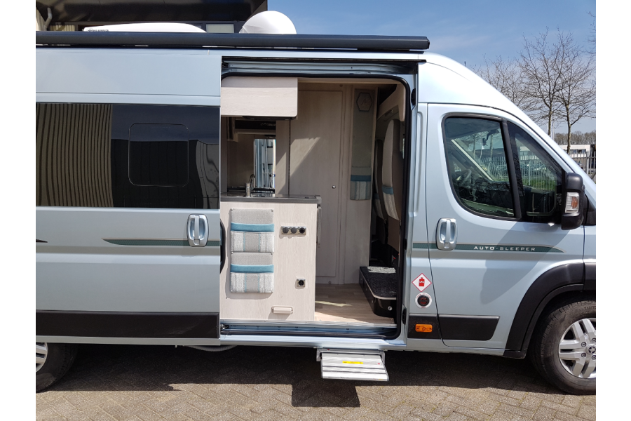 Auto-Sleeper Warwick XL-2 - Dutch Bull Campers - 2