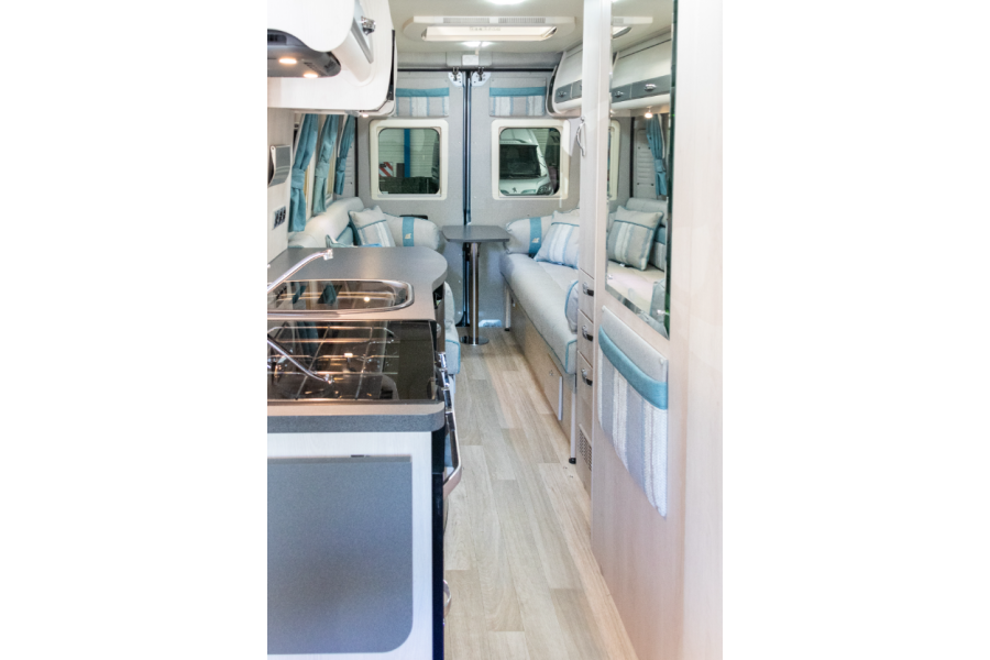 Auto-Sleeper Warwick XL-2 - Dutch Bull Campers - 3