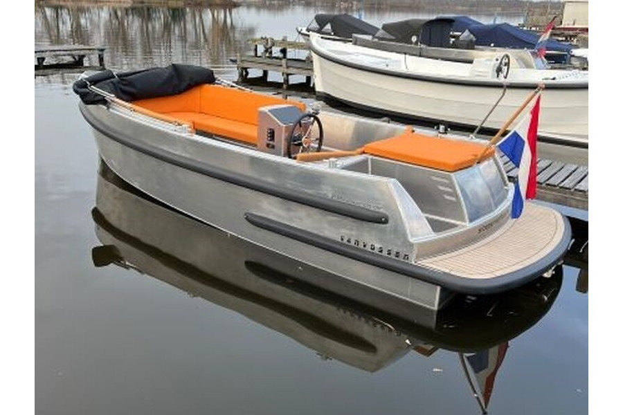 8 Persoons sloep - Huren- Bonnema Watersport -
