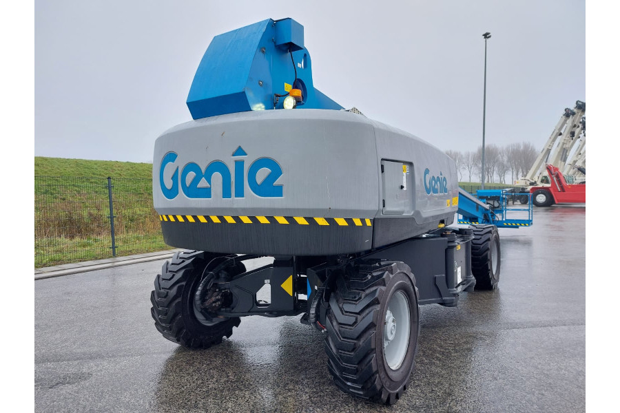 Telescoophoogwerker 34m - Van Adrighem - 3