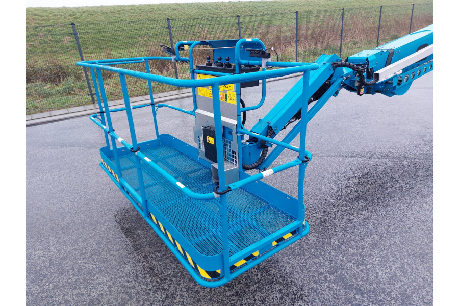 Telescoophoogwerker 34m - Van Adrighem - 5