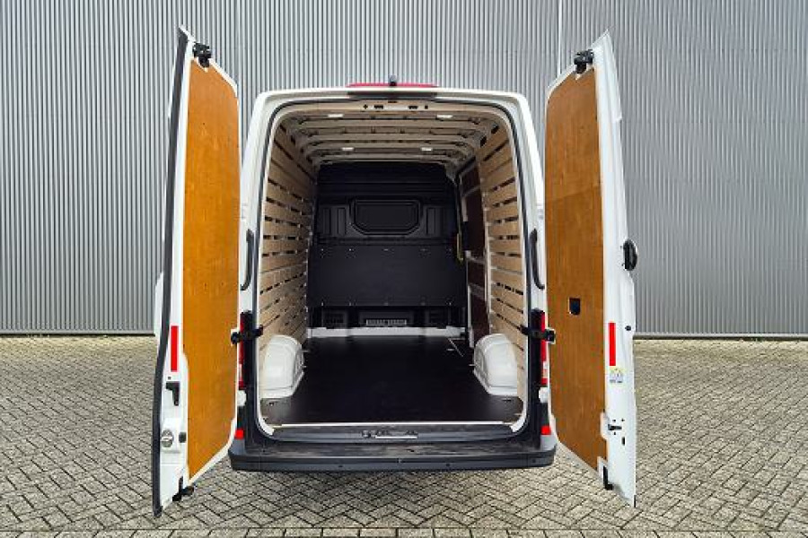 Volkswagen Crafter - Automaat - Adriaanse Autoverhuur - 5