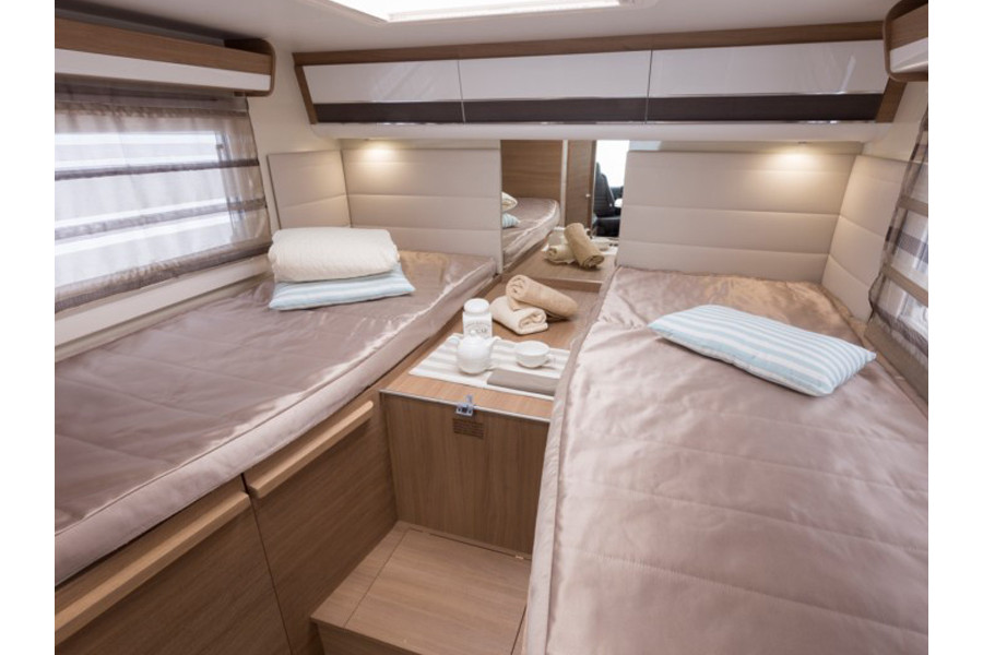 Half-integraal automaat camper - Kordes Campers