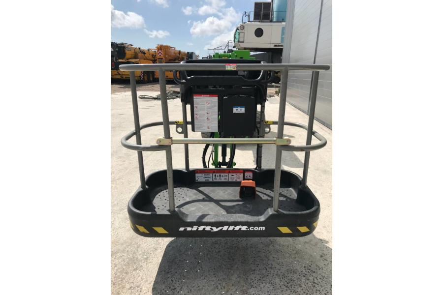 Knikarmtelescoophoogwerker 15,7m - Van Adrighem - 10