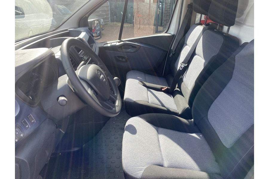 Bestelbus | 6 m3 - AutoRent Arnhem en Nijmegen - 4