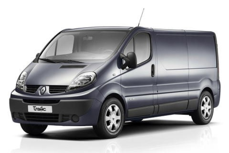 Renault Traffic L2 / Toyota PROACE L3 | Bestelbus huren bij AutoRentVitesse | donkergrijze bus van de zijkant in parkeermodus
