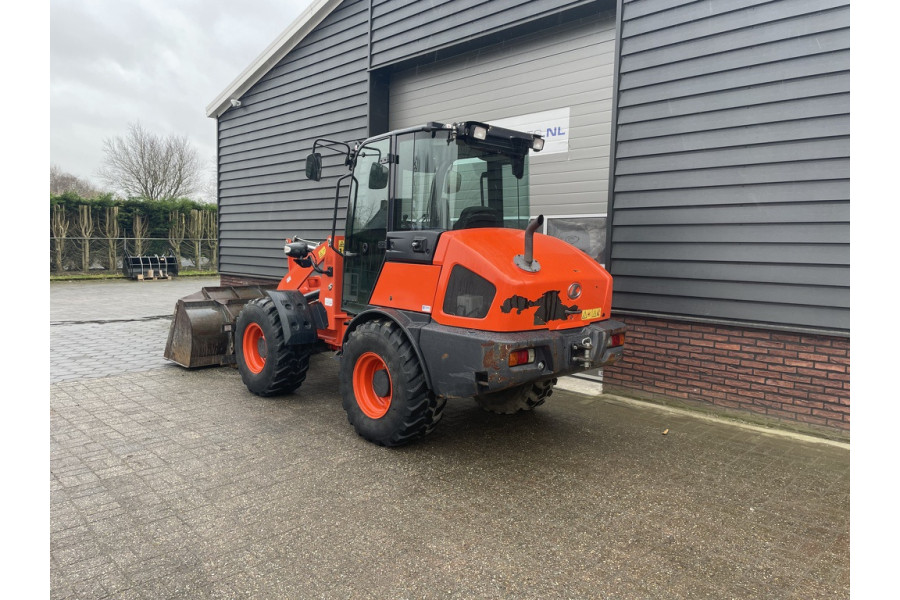 Kniklader - Bosmans Machines B.V. verhuur - verkoop - 3