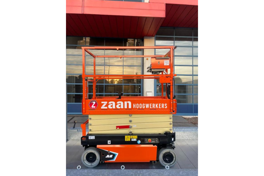 Schaarhoogwerker 8 meter huren