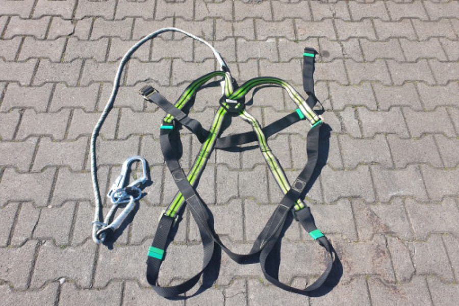 Veiligheidsharnas - Hendrikse Verhuur BV - 3