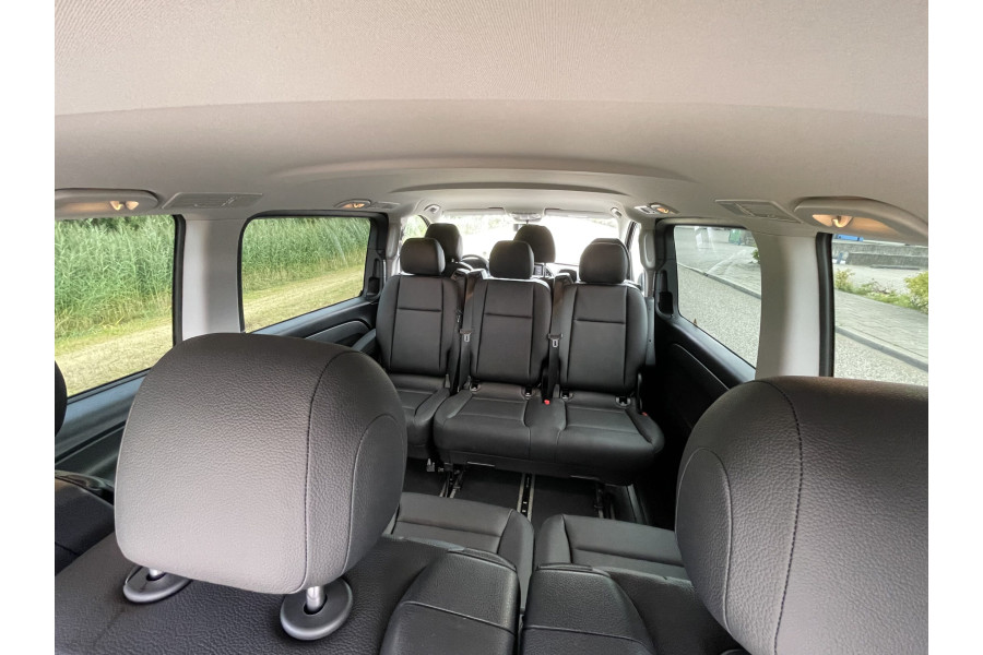 Mini touringcar - 6 personen - deBusSpecialist - deLimoSpecialist - 2