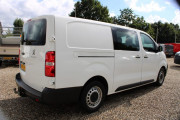 Bestelbus met dubbele cabine