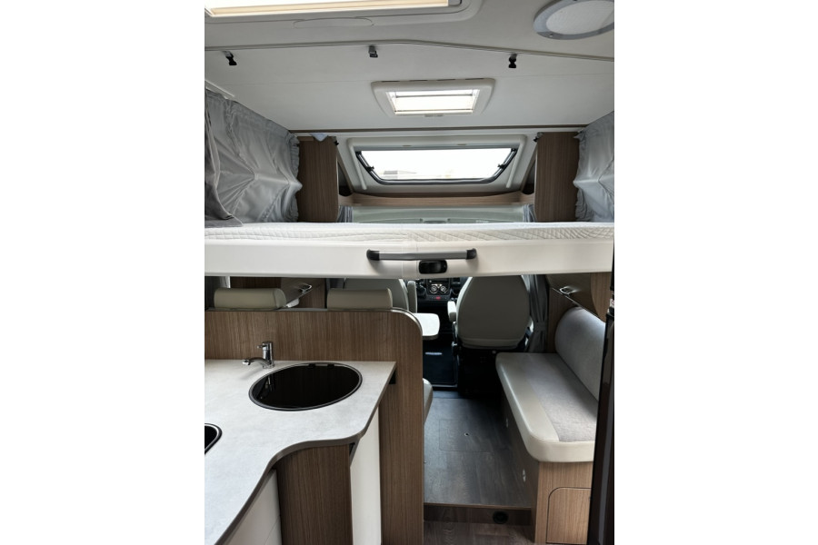 Carado T348 - Camperverhuur aan de Vecht - 5