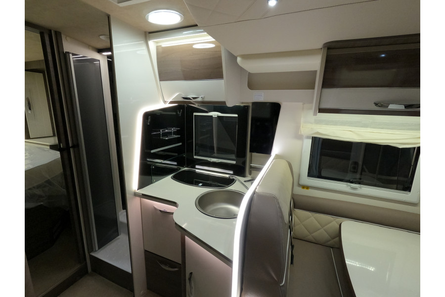 McLouis Carat 479 - Camperverhuur aan de Vecht - 6