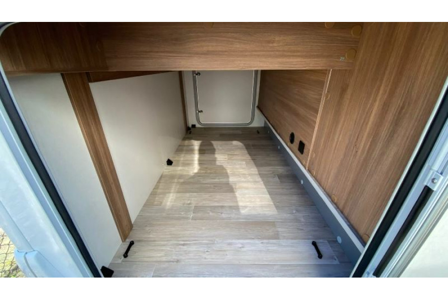 Pilote P746C Essentiel - Camper Centrum Groningen - 16