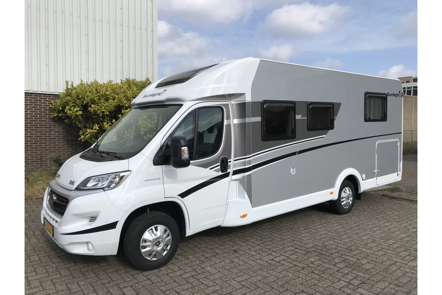 Sunlight T69L automaat - Camperverhuur aan de Vecht - 3