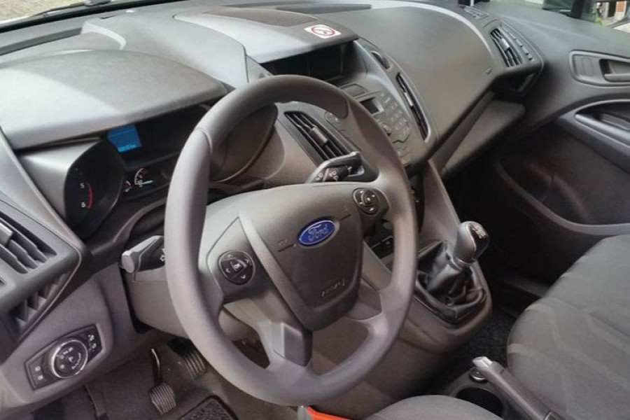 Bestelauto huren | Ford Transit - Helm Autoverhuur - 1