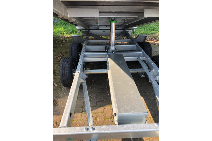 3-Zijdige kiepaanhanger - Vogelzang Materieel Service - 3