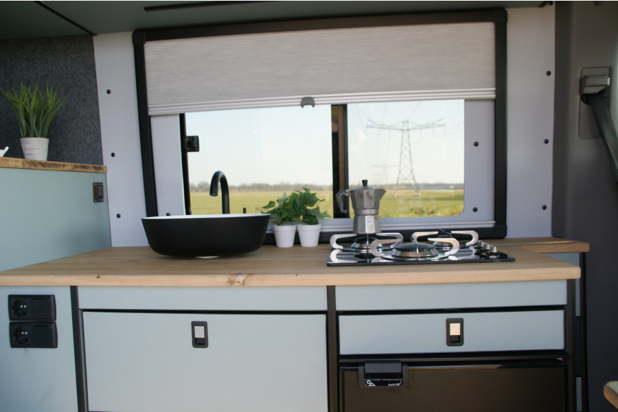 Crafter camper - Camperbouw-verhuur Dongen - 6