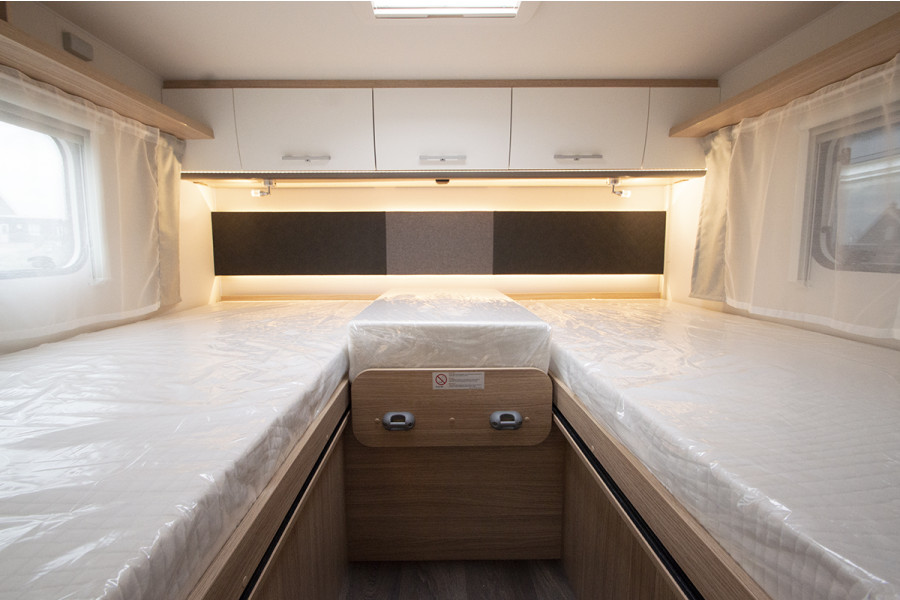 Camper 4 persoons - Campers & Cars - 5