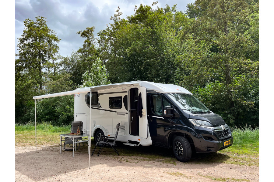 Half-integraal camper - JH Camperverhuur - 1