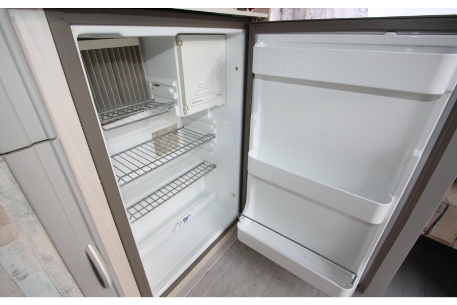 Caravan Lmc Luxus design 490 TK - Brabant Caravans - 9