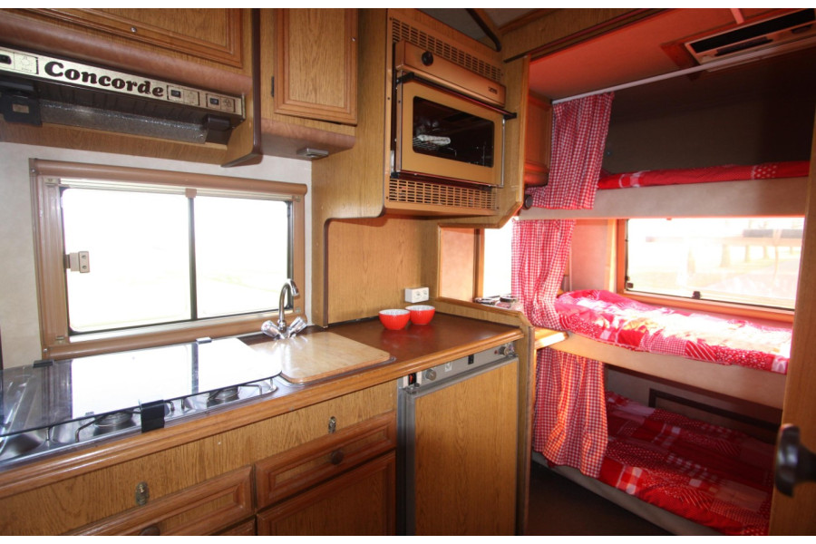 Camper Concorde 7 persoons - Brabant Caravans - 5