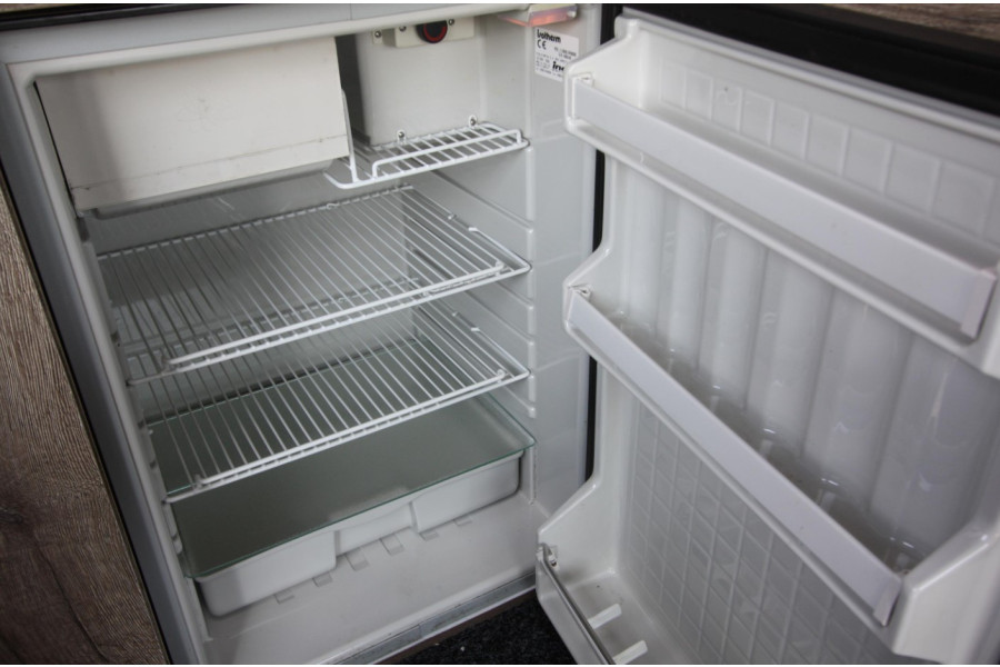 Witte Buscamper Mercedes-benz Sprinter 311 - Brabant Caravans - 9