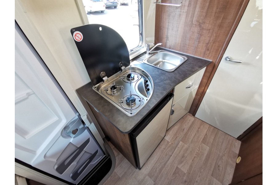 XGO Dynamic 98 Plus - Dutch Bull Campers - 4