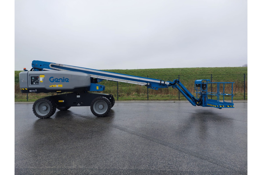 Telescoophoogwerker 21,8m - Van Adrighem - 2